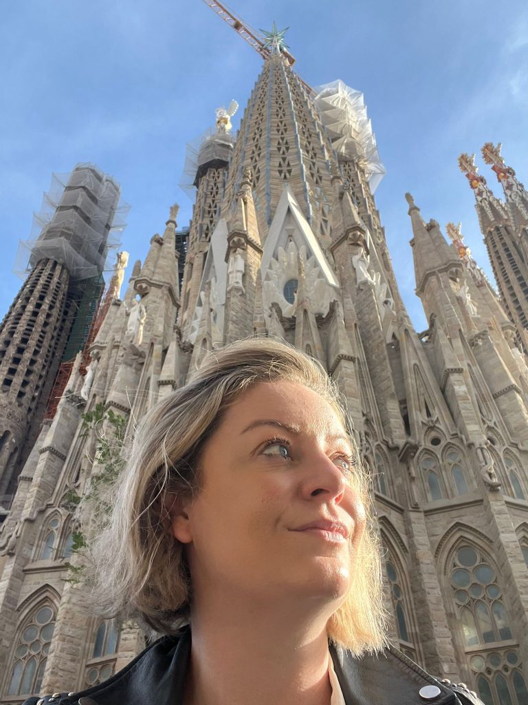 Services 5 move to spain